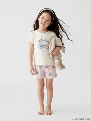 Lc Waikiki Yeni Sezon Stitch ve Angela Baskılı Kız Çocuk Şortlu Pijama Takımı