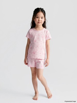 Lc Waikiki Yeni Sezon Barbie Baskılı Kız Çocuk Şortlu Pijama Takımı