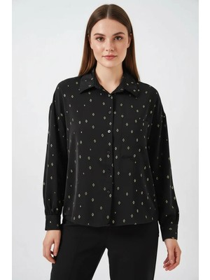 Moda Molası Kadın Oversize Desenli Siyah Gömlek