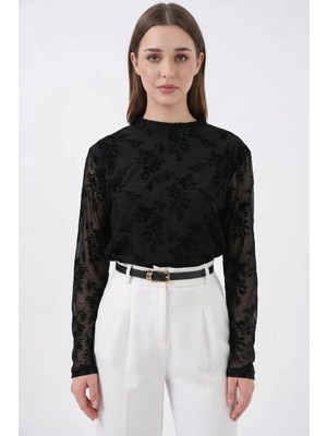 Moda Molası Kadın Yuvarlak Yaka Uzun Kol Çiçek Desenli Siyah Bluz