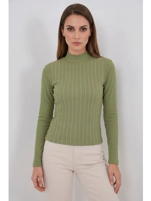 Moda Molası Kadın Balıkçı Yaka Taşlı Çizgili Çağla Yeşili Body