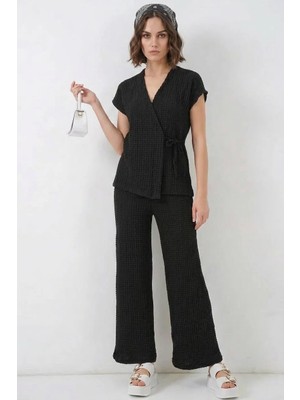 Moda Molası Kadın V Yaka Kuşaklı Siyah Ikili Takım