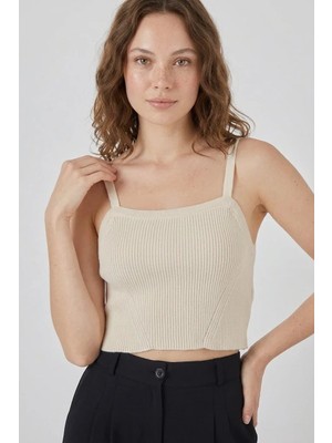 Moda Molası Kadın Kare Yaka Askılı Krem Bluz
