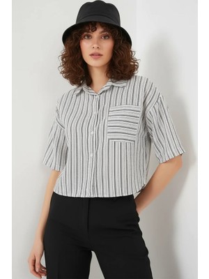 Moda Molası Kadın Crop Çizgili Viskon Siyah Gömlek