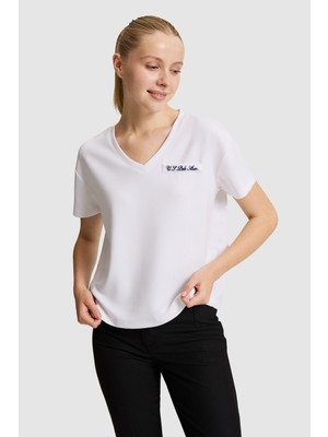U.s. Polo Assn. Kadın Beyaz Tişört 50323493-VR013