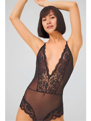 Homay Dantelli Transparan Derin Dekolteli Çapraz Sırt Detaylı Çıtçıtlı Bodysuit