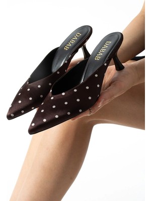 Dabab Shoes Sevılla Puantiye Desenli Acı Kahve Saten Sivri Burunlu 5 cm Ince Topuklu Mule Terlik