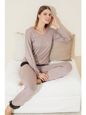Siyah İnci Vizon Puan Desenli Dantel Detaylı Viskon Örme Pijama Takım 24240118