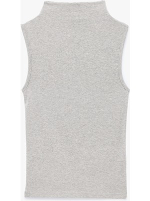 Koton Modal Karışımlı Slim Fit Dik Yaka Kolsuz Atlet