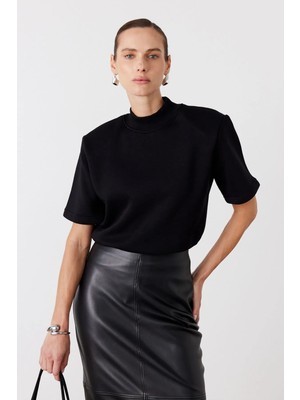 Facette Dik Yaka Zıbınlı Sweatshirt Siyah