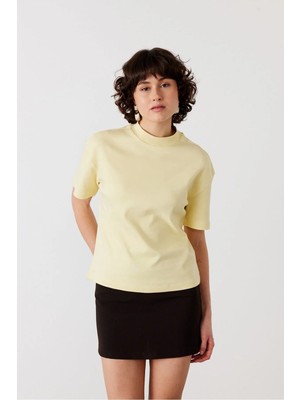 Facette Core Dik Yaka Kısa Kollu T-Shirt Sarı