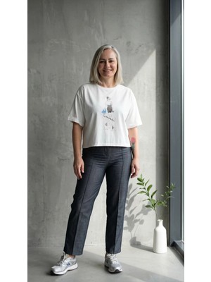 Byemelika Kadın Figür Detay Garnili, Geniş Kesim Tsırt