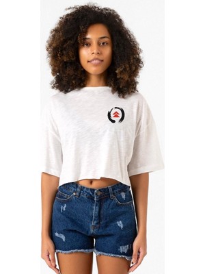 Ghost Of Tsushima Logo Beyaz Kırçıllı Kadın Crop Tshirt