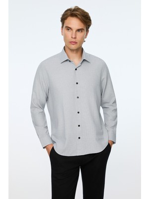 Morven  Erkek Siyah Polyester Trend Desenli Dynamic Fit Sert Yaka Gömlek