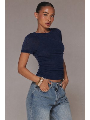 Tarz Cool Kadın Flamlı %100 Pamuk Transparan Detaylı Slim Fit Kısa Kollu Tişört