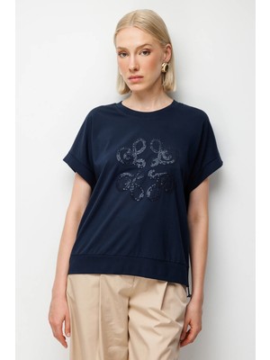 On Kadın Yanları Lastikli Işlemeli T-Shirt 70430 Lacivert