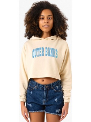 Tshirthane Outer Banks Lettern Bej Kadın Crop Kapşonlu