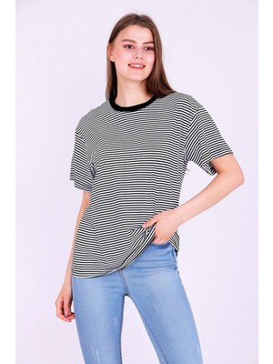 Siyah Beyaz Çizgili Kadın Oversize Çizgili Basic Tshirt