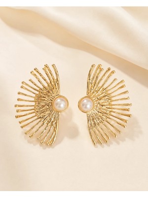 Kumru Studio Gold Yelpaze Tasarım Inci Detaylı Küpe | Modern Statement Kadın Küpe