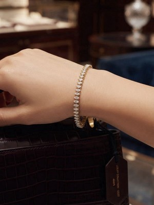 Sizze Galleria Gold Özel Tasarım Zirkon Taşlı Mekik Bileklik