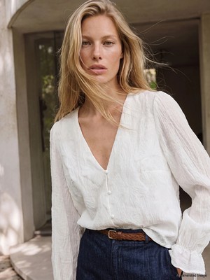 Lc Waikiki Yeni Sezon V Yaka Nakışlı Bluz