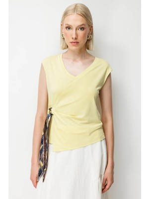 On Triko Beli Bağlamalı V Yaka Bluz 71431