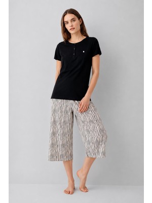 Pierre Cardin Paris Premium Kadınbüyük Beden Modal Pamuklu Rahat Kesim Kısa Kollu Kapri Pijama Takım