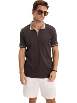 Tudors Erkek Slim Fit Dar Kesim %100 Pamuk Kısa Kollu Yarım Fermuarlı Kahverengi Polo Yaka Tişört