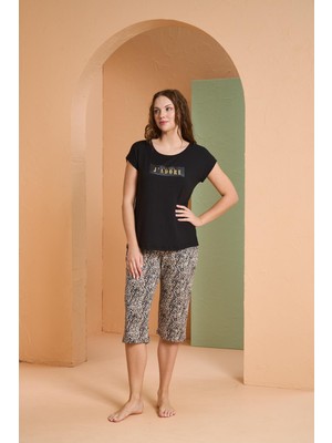 Pjs Kadın Leopar Desenli Yuvarlak Yaka Kısa Kollu Rahat Kapri Pijama Takım