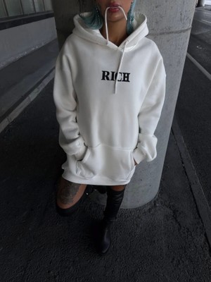 Uzun Kol Kapşonlu Göğüs Baskılı Sweatshirt - Beyaz