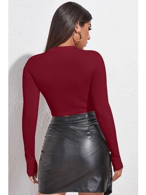İyisi Var Kadın Bordo Göğüs Dekolteli Uzun Kollu Cut Out Crop Top Bluz