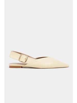 Nişantaşı Shoes Beneto Tereyağı Sarısı Mat Sivri Burun Kemer Detay Kısa Topuklu Kadın Babet