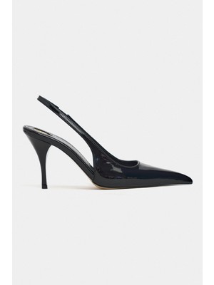 Nişantaşı Shoes Mehru Siyah Rugan Kemer Detay Sivri Burun Kadın Topuklu Ayakkabı