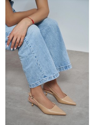 Nişantaşı Shoes Dipsy Ten Mat Toka Detay Sivri Burun Kadın Topuklu Ayakkabı