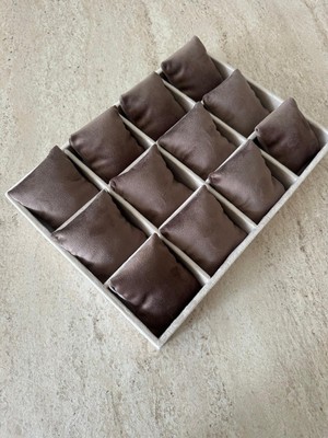 ZYC 12 Bölmeli Ahşap Üzeri Baby Face Kumaş Saat ve Takı Standı - Organizeri EBAT(35X24X5)CM