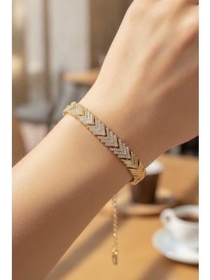 Fantastik Store cm Çavuş Model Zirkon Taşlı Vıp Seri Gold Renk Pirinç Kadın Bileklik - Lisinya