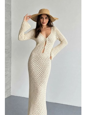 Dilay Gökoğlu Butik Göğüs Aksesuarlı Plaj Elbisesi