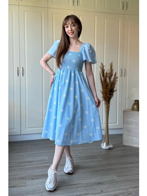 Dilay Gökoğlu Butik Balon Kol Desenli Sırt Detaylı Midi Mavi Elbise