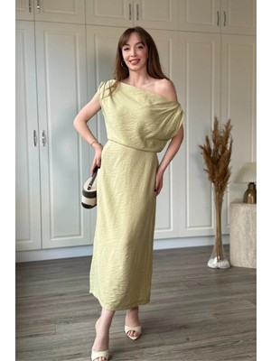 Dilay Gökoğlu Butik Düşük Omuz Keten Midi Haki Elbise