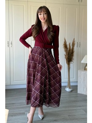 Dilay Gökoğlu Butik Vatkalı Ekose Etek Kemerli Midi Bordo Elbise