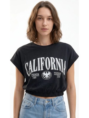 Hakke Kadın California Baskılı Crop T-Shirt