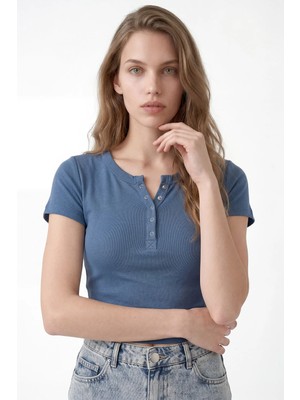 Hakke Düz Fitted Bisiklet Yaka Yumuşak Örme Bluz
