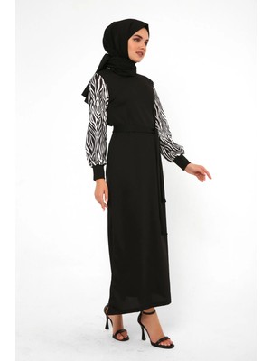 Hakke Zebra Desenli Uzun Boy Tesettür Elbise