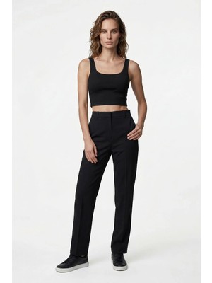 Hakke Kadın Kare Yaka Fit Kesim Crop Atlet