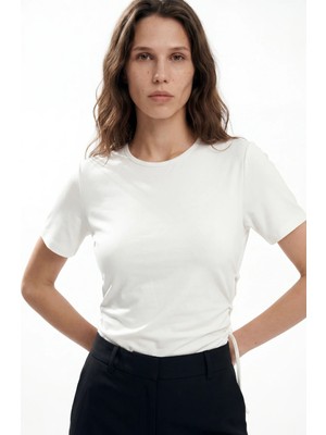 Hakke Kadın Arkadan Ayarlanabilir Bağcıklı T-Shirt