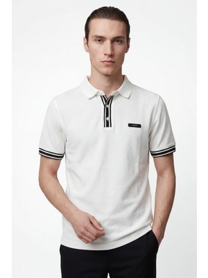 Hakke Çizgi Detaylı Polo Yaka Erkek Basic T-Shirt