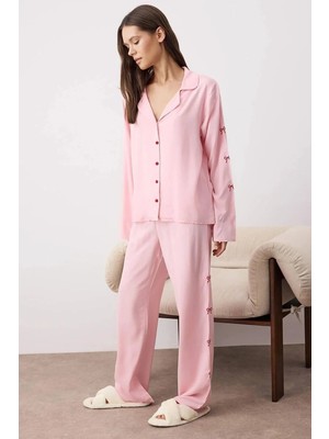 Bella Notte Kadın Uzun Kollu Düğmeli Pijama Takımı Toz Pembe Fiyonk Süslemeli Konforlu Tasarım