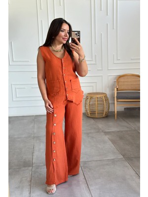 Yağmur Butik Düğme Detaylı Bol Paça Müslin Pantolon