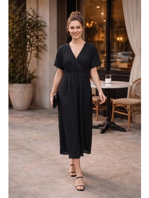 FullaModa Pullu Beli Lastikli Kruvaze Yaka Elbise