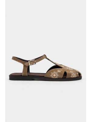 Nişantaşı Shoes Utya Rome Bej Süet Deri Nakış Detay Düz Taban Kadın Sandalet